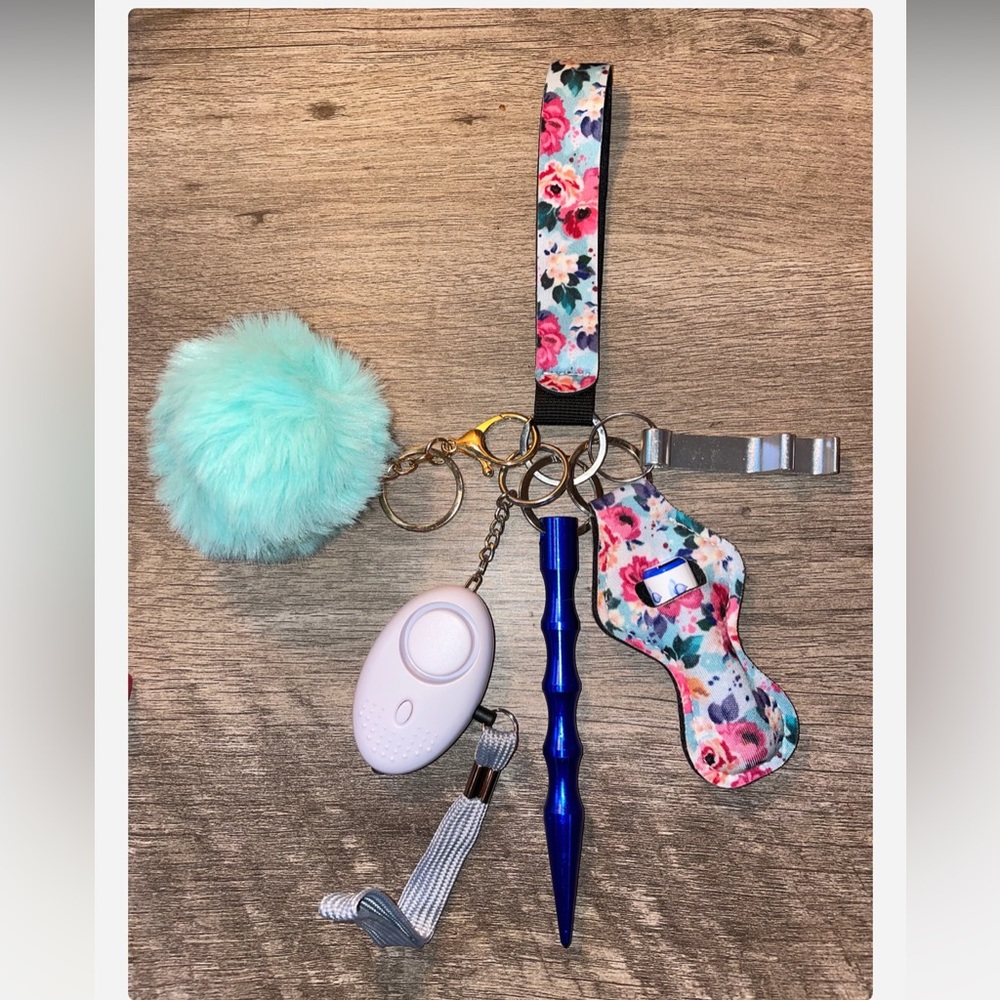 6 Piece Self Protection Keychain